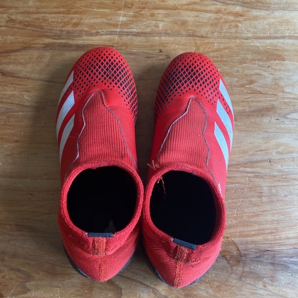 Adidas Kids Predator Laceless Firm Ground Soccer Cleats - Picture 4 of 7